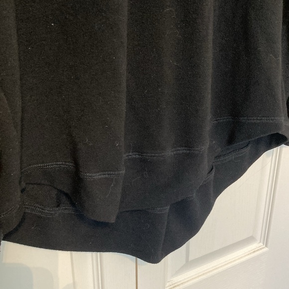 EUC Freeloader black long sleeve light sweater. Super soft! Size medium? - Picture 5 of 6